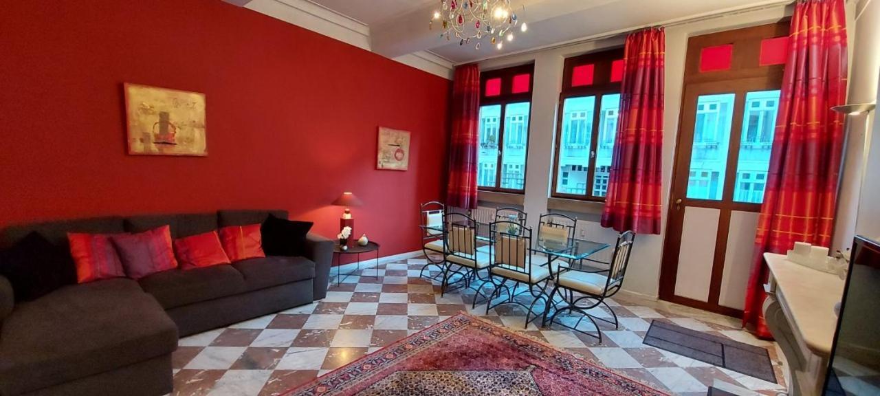 Duplex 2 Chambres Situe Au Centre Du Coeur Historique De Liege Bagian luar foto